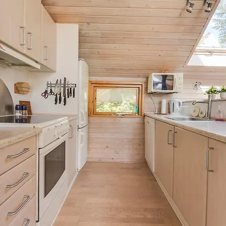 Дом отдыха Three-bedroom Holiday In *