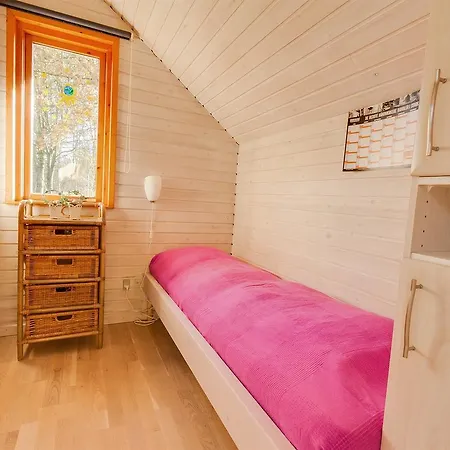 Three-bedroom Holiday In * Халс